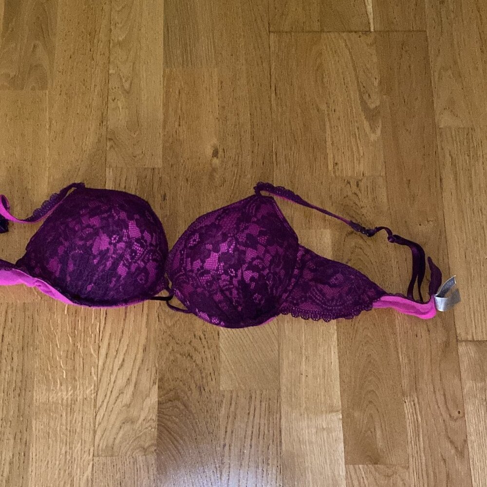 Victoria Secret's Push Up Bra